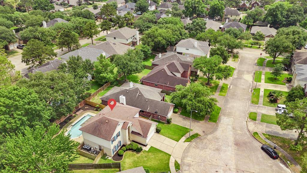 Ideally located in the end of the cut-de-sac, this home offers everything a family needs and wants.