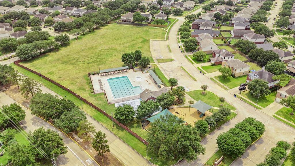 Just minutes from Westgreen Park Community Pool.