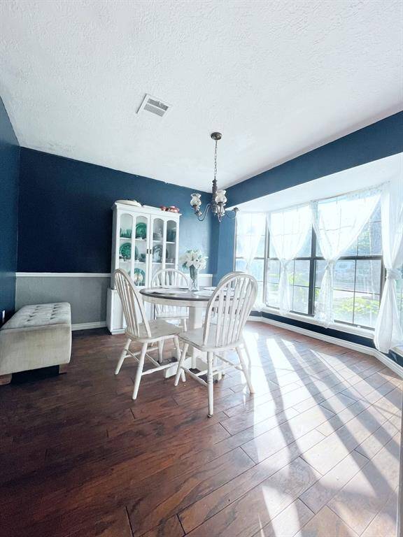 Seller repainted dining room