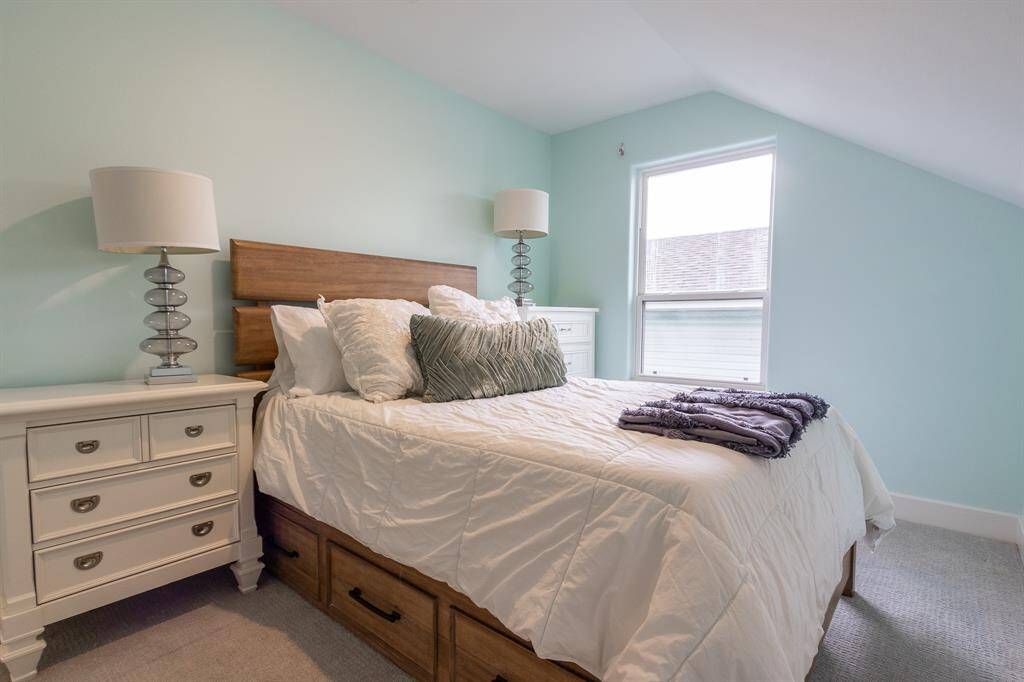 Upstairs guest room