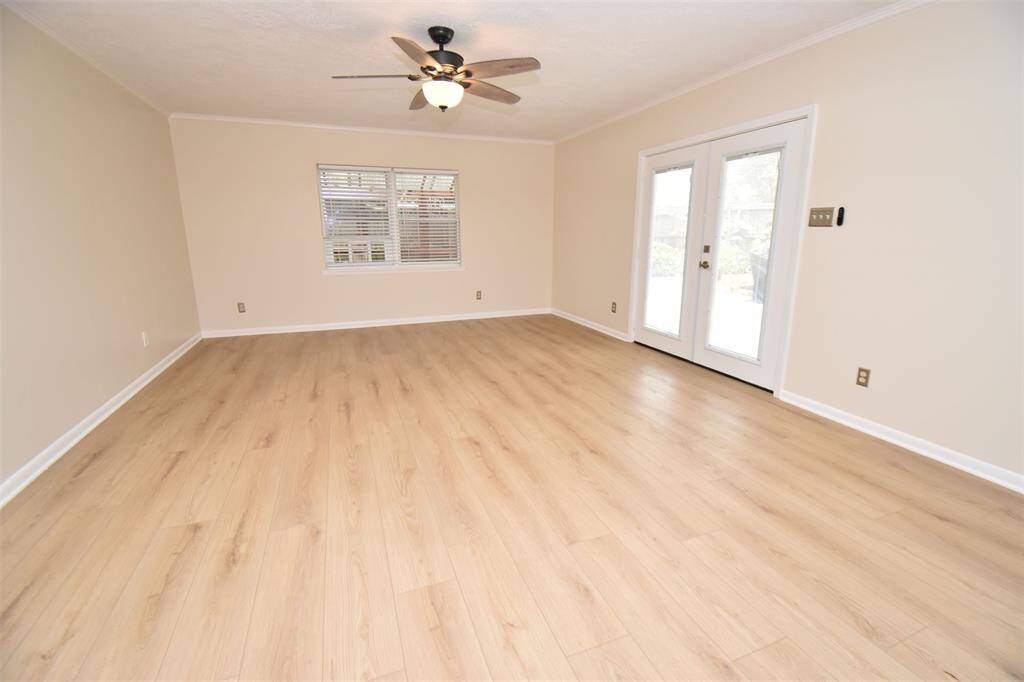 family den with attached cat-walk