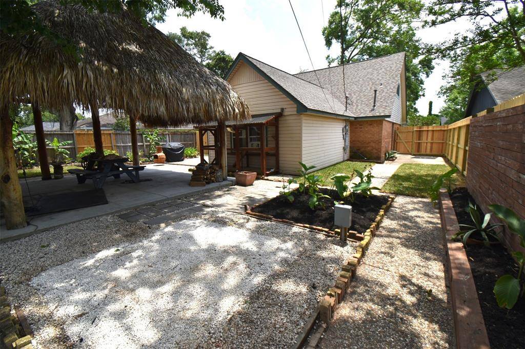left side yard