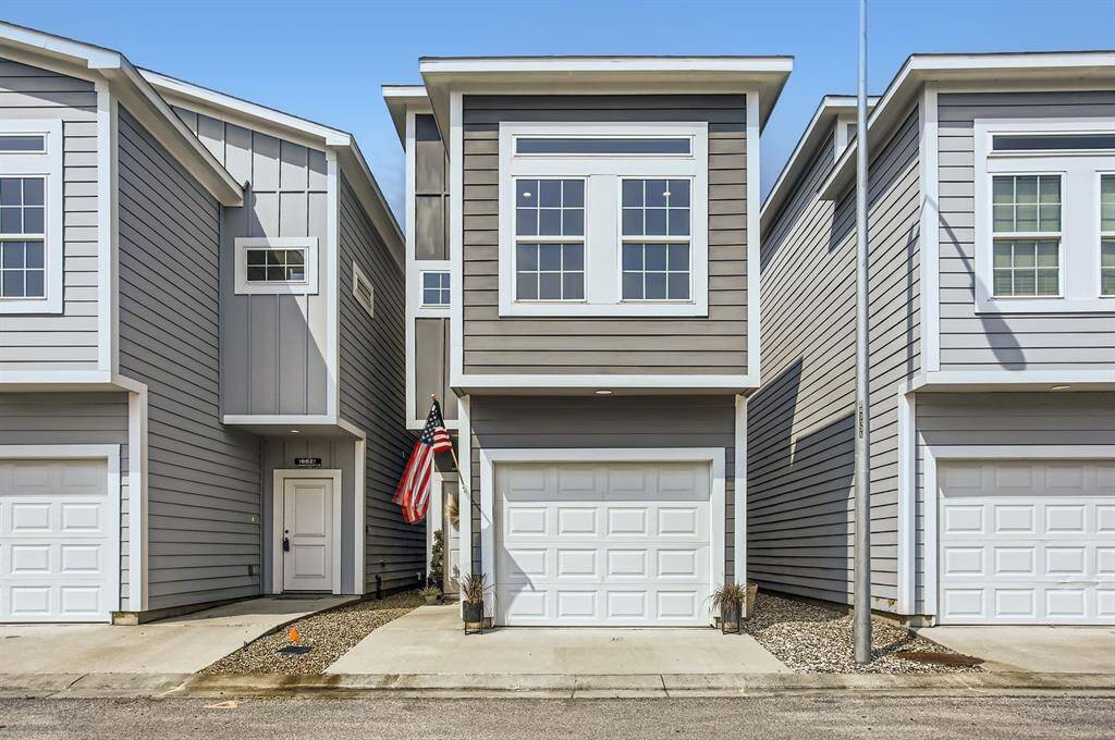 Welcome to 18823 Luminescent Lane! A two bedroom, two and a half bathroom townhome.