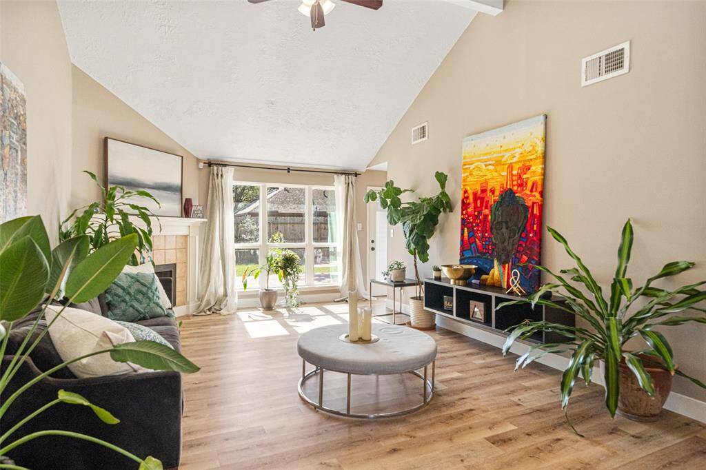 Perfect for any homebuyer seeking a move-in-ready gem!
