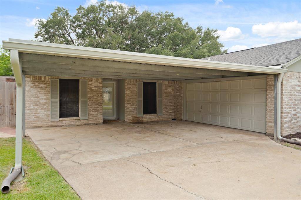 Covered Carport for your convenience