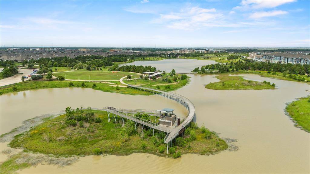 Welcome to the community of Bridgeland.