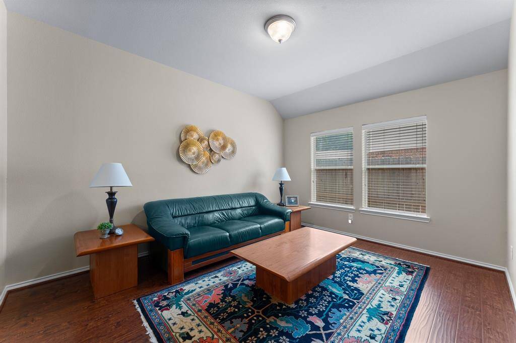 Flex Room can be used as Home Office
