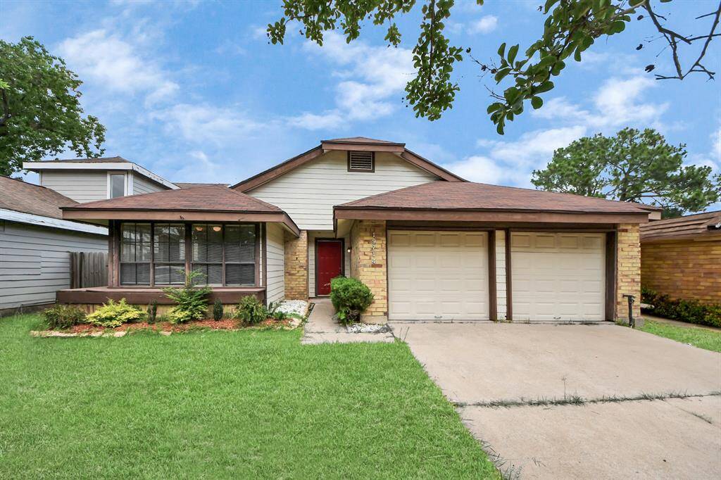 19714 Lake Hollow Lane