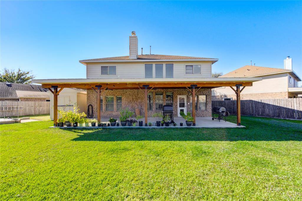 Oversized lot with over 10,000 sq ft. Plenty of room for an active garden, pool and spaces for kids to play