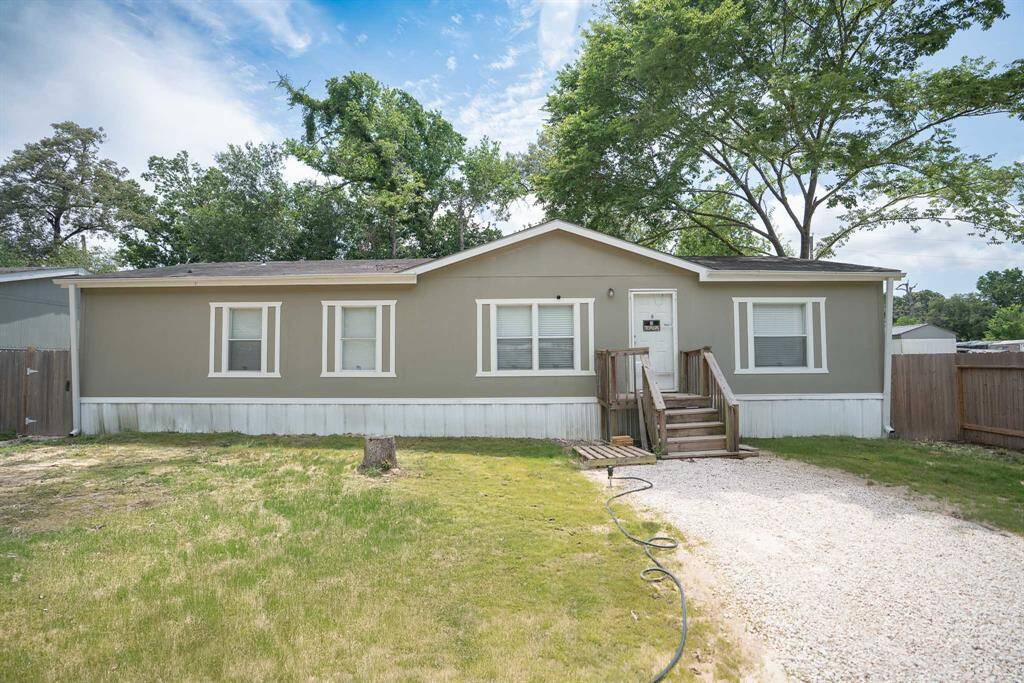 Welcome to your new home! 20511 N. SABINE