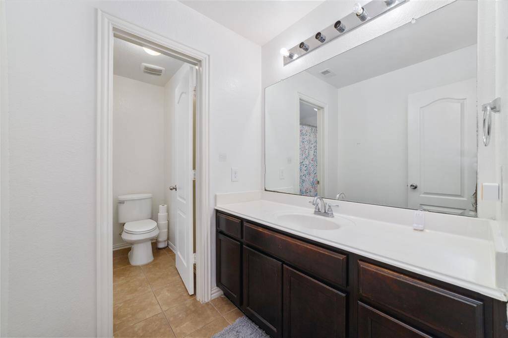 Upstair full bath got separated toilet and tub