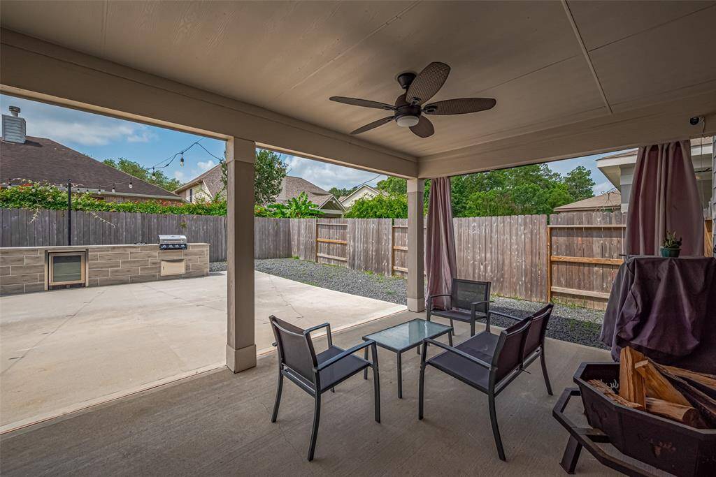 Huge covered patio