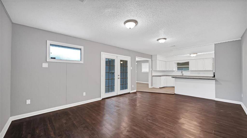 Spacious living room open concept