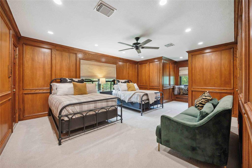 Also on the 2nd floor, you'll find this spacious 3rd bedroom.