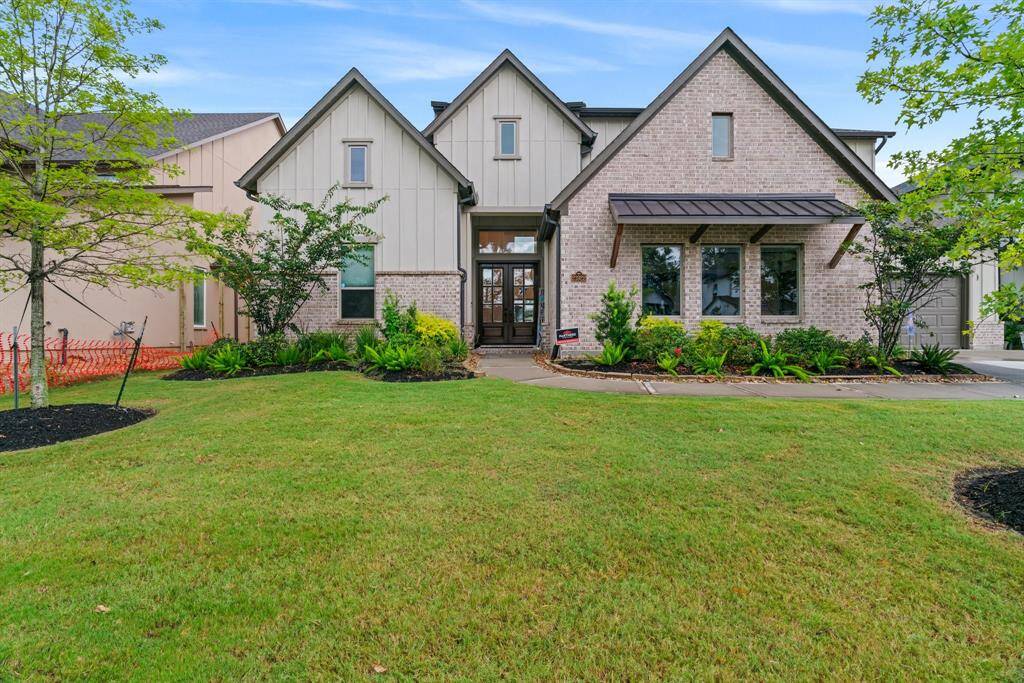 Welcome to your Texas dream home! Featuring soaring ceilings, natural light, and an open-concept layout make this home the heart of your dream —perfect for both relaxing and entertaining.