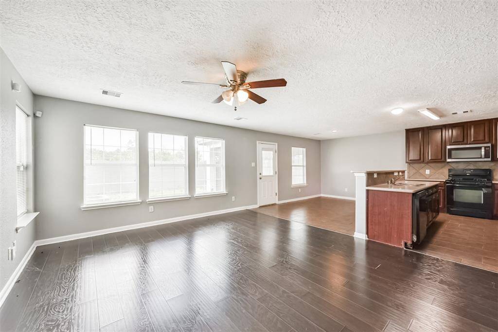 Family room open to breakfast and kicthen.
