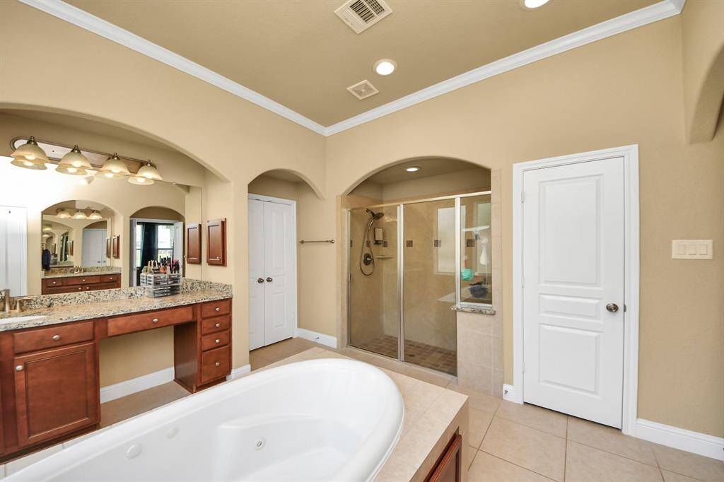 Spa tub.