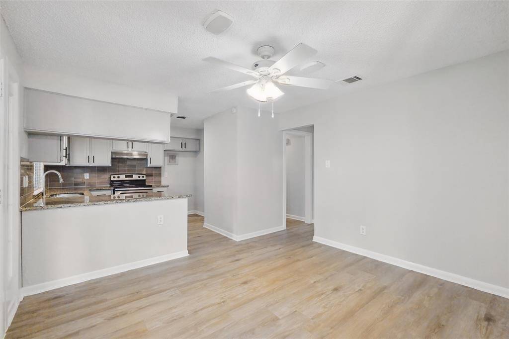 Spacious breakfast room.