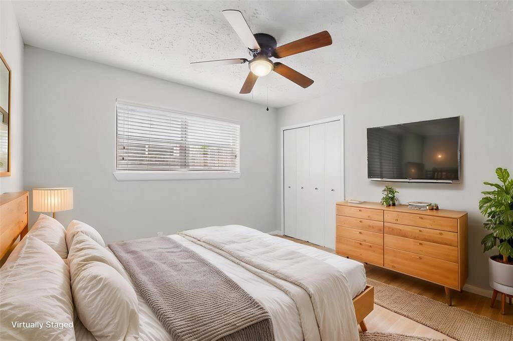 Virtually staged 3rd bedroom