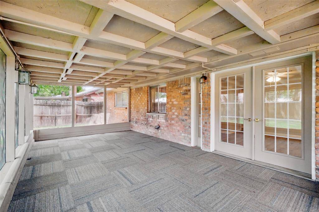 So much space for outdoor entertaining.