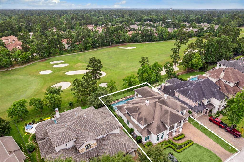 This aerial view demonstrates the estate's position on the Gary Player Course and its unobstructed views behind!