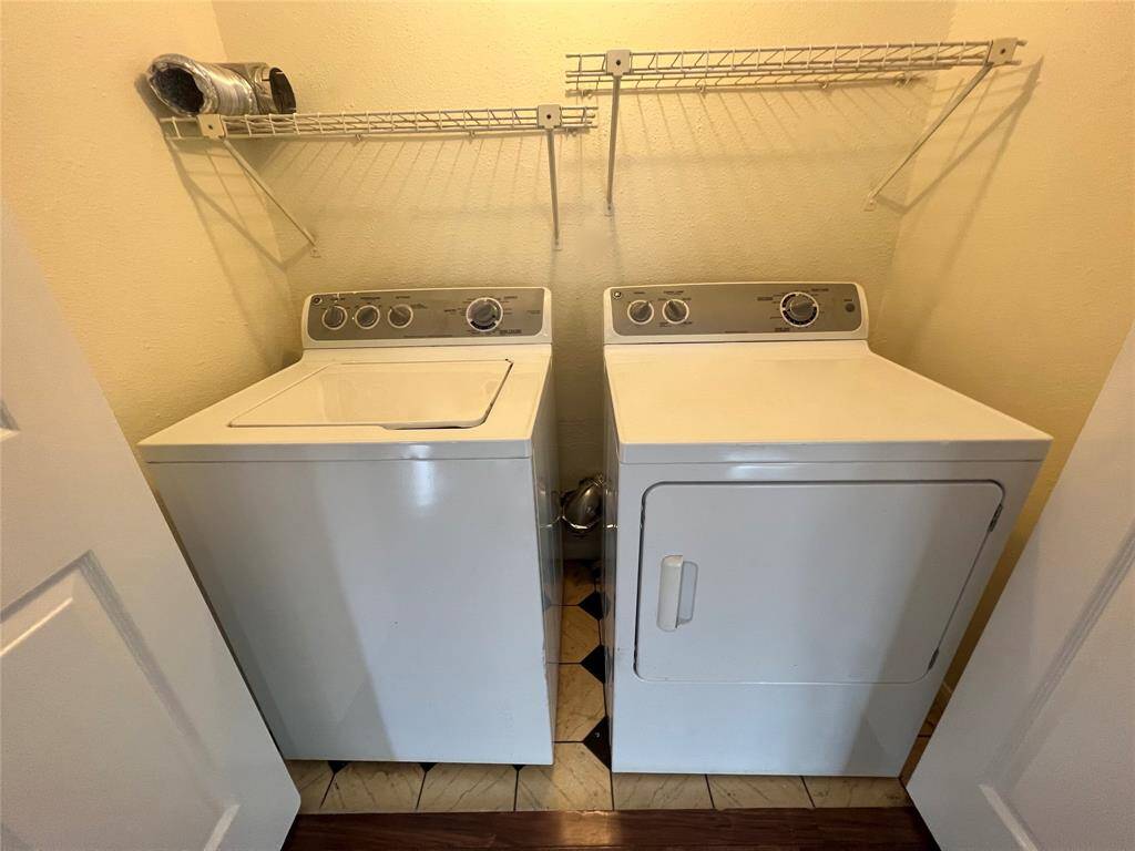 Full size washer and dryer INCLUDED!