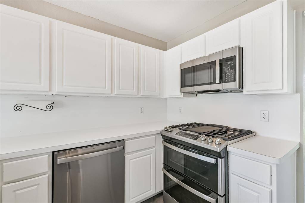 Gas Range! New Appliances
