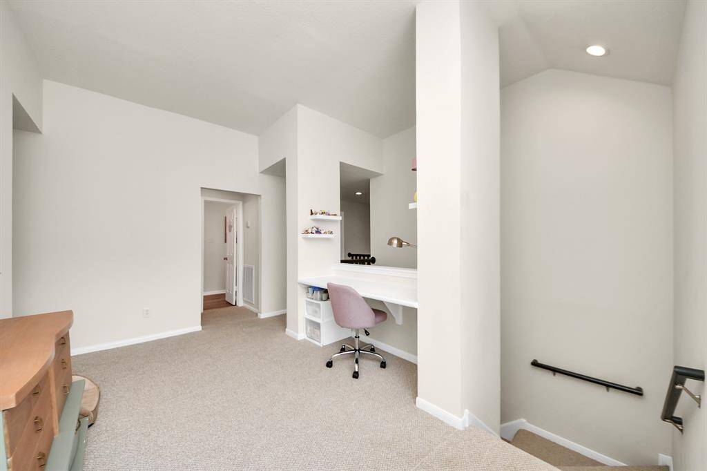 Here’s another view of the versatile flex space upstairs.