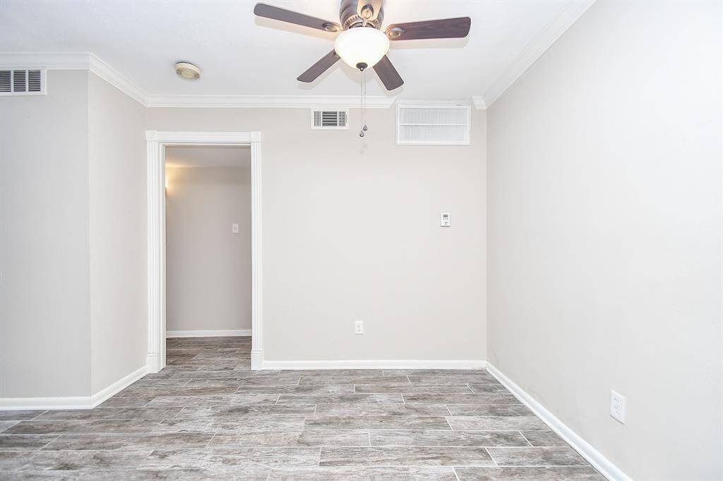 Complete with a ceiling fan for comfort!