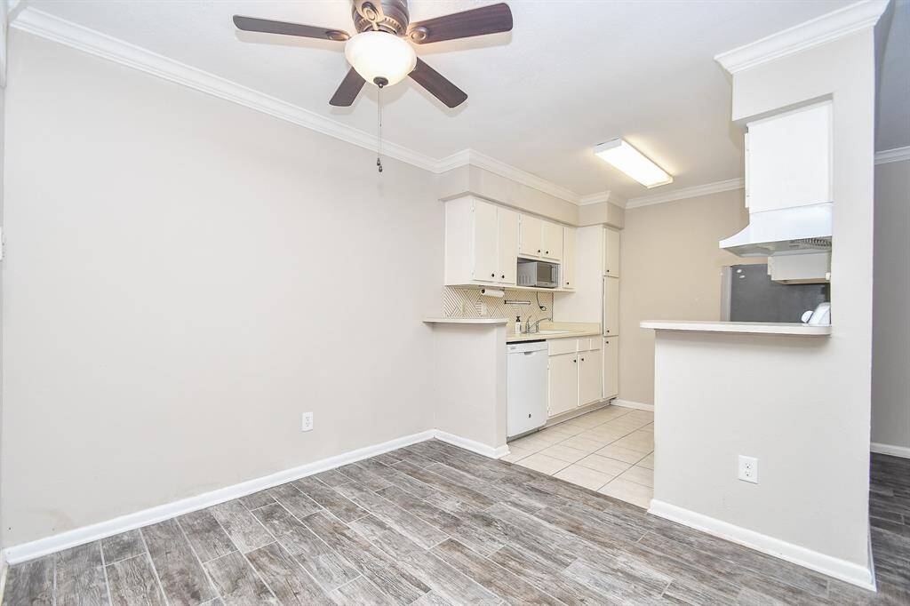 Ideally situated next to the kitchen!