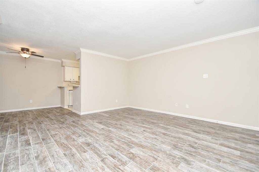Enjoy the neutral colored theme throughout the living areas!