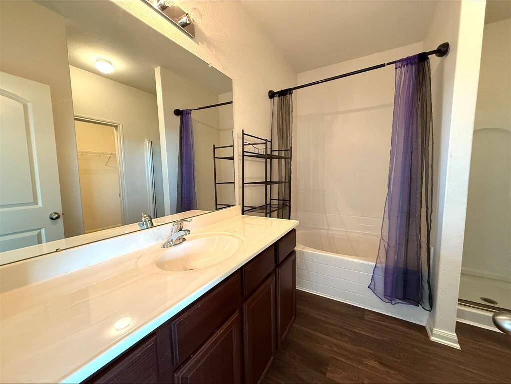 Primary Bath with separate tub and shower. Large walk in closet.