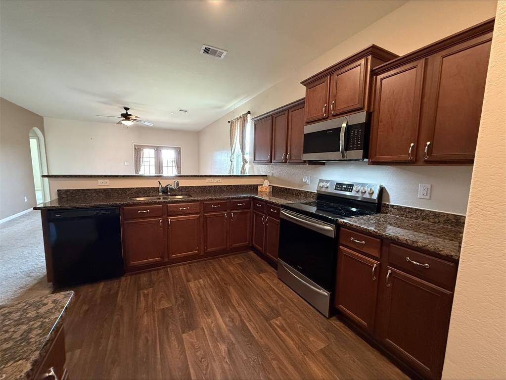 LGI Homes Designed "The Maple" floorplan, which has an easy flow for living and entertaining.