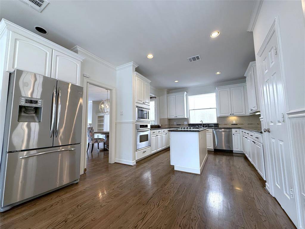 Have you always dreamed of a gourmet kitchen? Your dreams can come true!