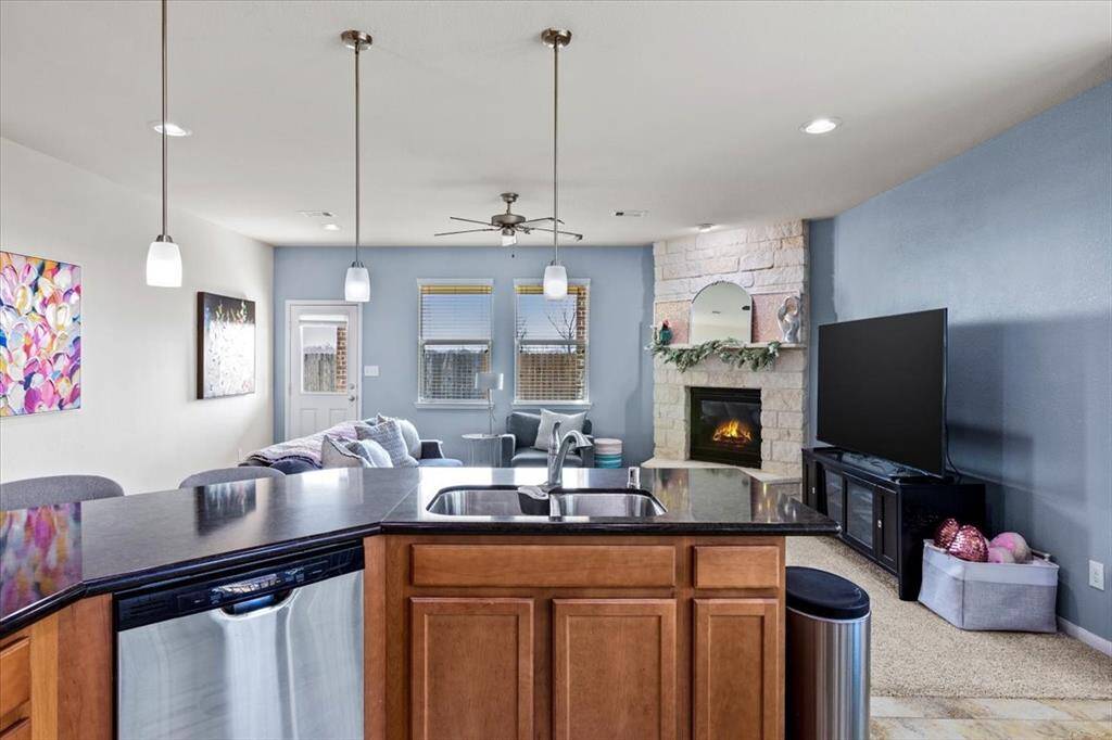 Pendant lighting over the breakfast bar