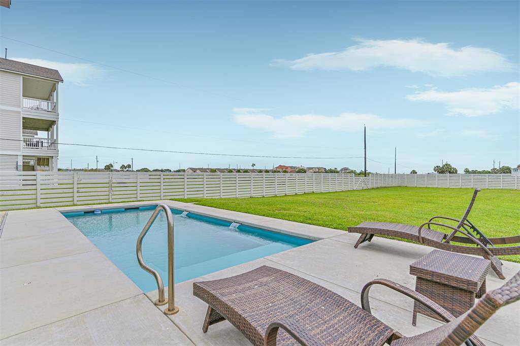 Imagine what you can do with all the space you have in your backyard!