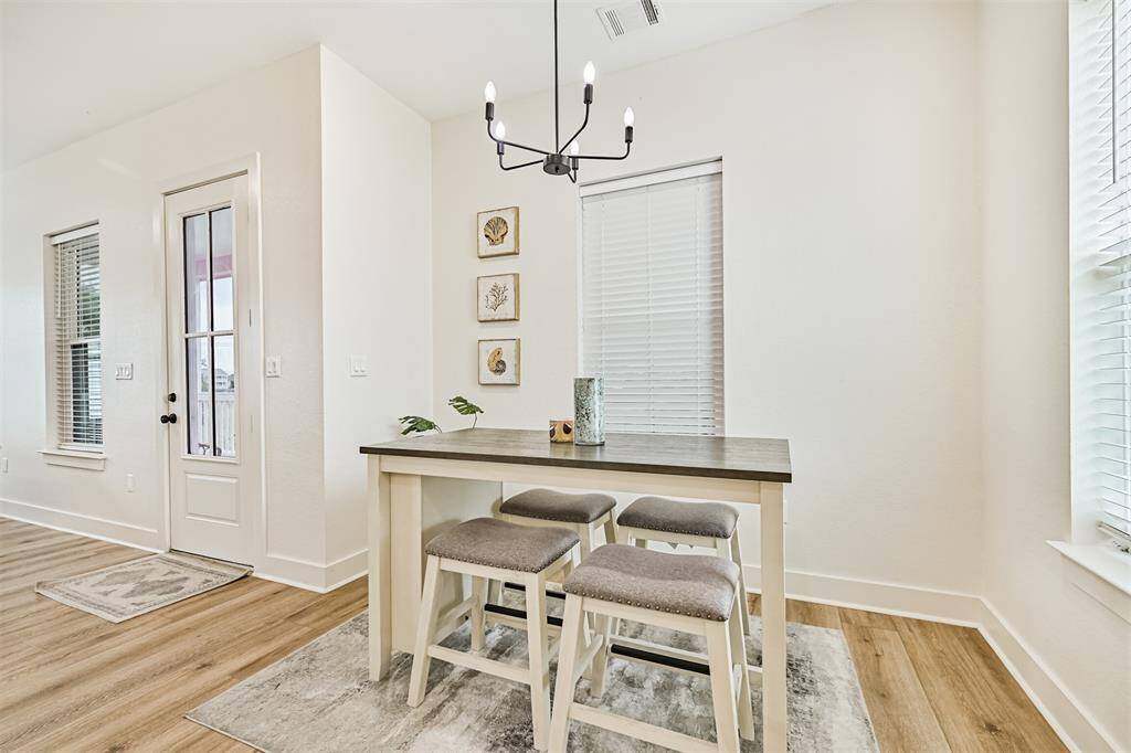 Dining area off of kitchen.