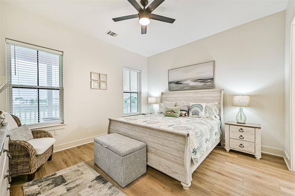 Primary suite with king bed and en-suite bath.