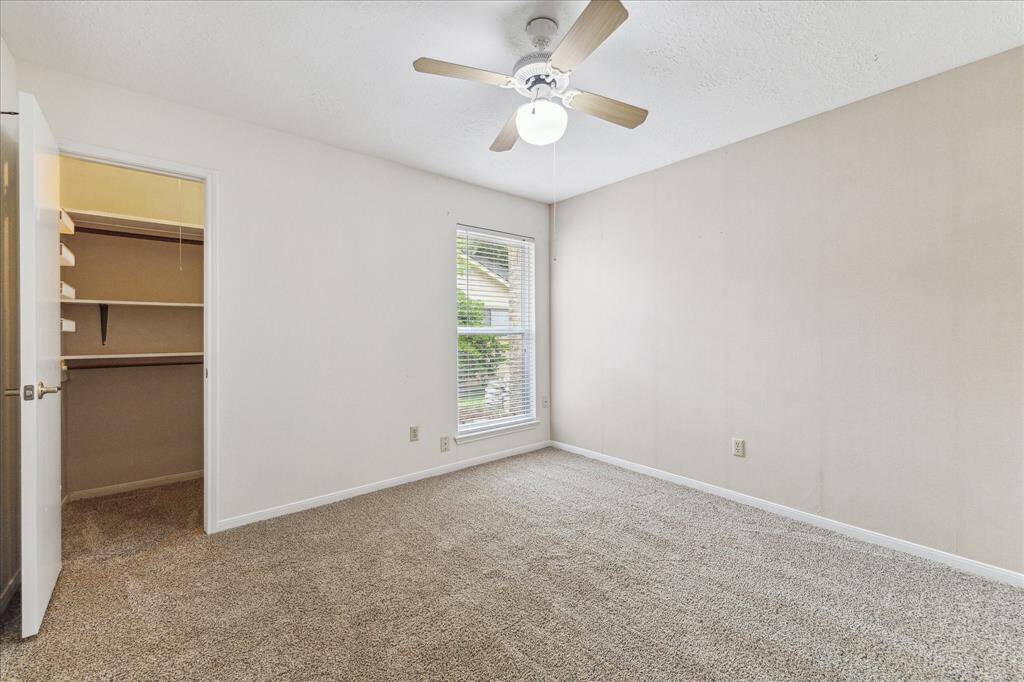 With two spacious guest bedrooms and a fabulous owner’s suite, you’ll always have plenty of room for company. This guest room offers ample space for furnishings and personal touches, neutral finishes, a walk-in closet, and easy access to the full guest bathroom.