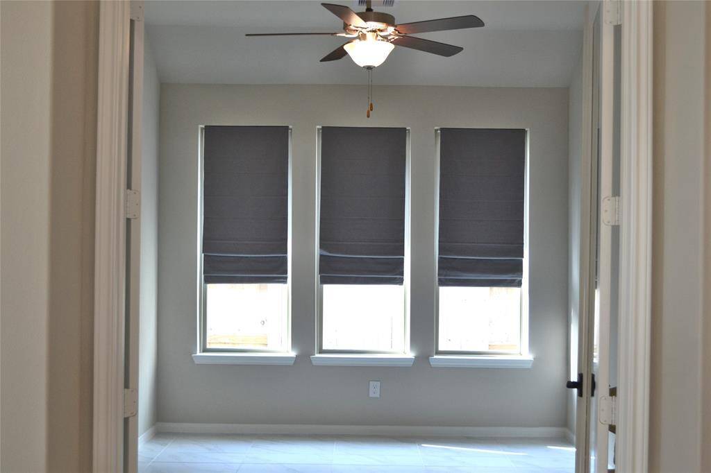 Home Office/ Study/ Flex room