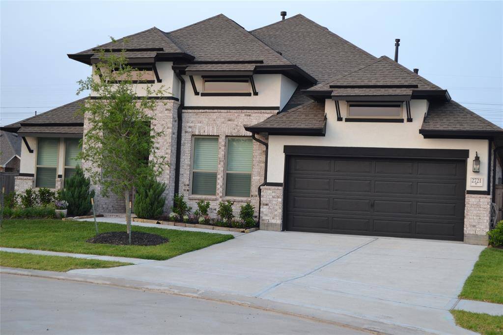 Beautiful Elevation.  All brick and stucco. Modern .