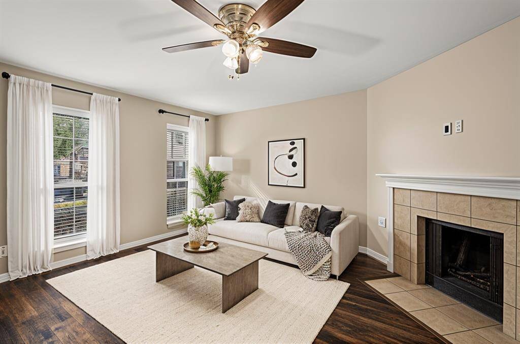 ***Virtually staged to show the room's potential when furniture is added***