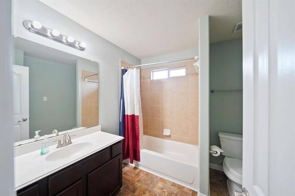 Upstairs bathroom