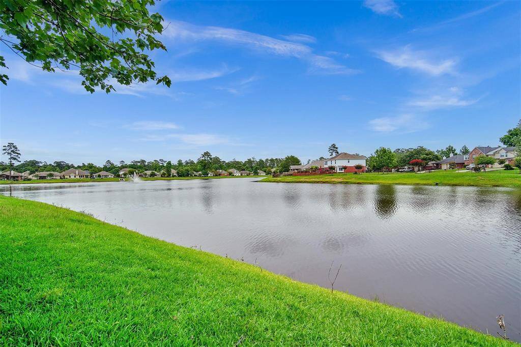 Indulge in some fishing or kayaking on the neighborhood lake.