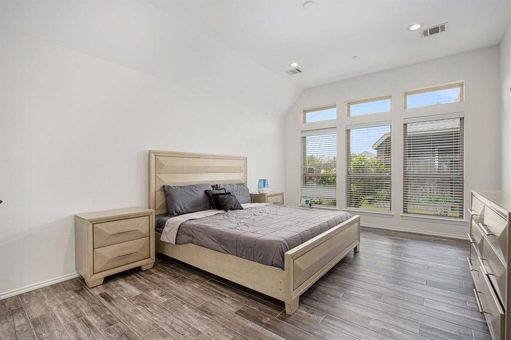 Primary suite with sitting area