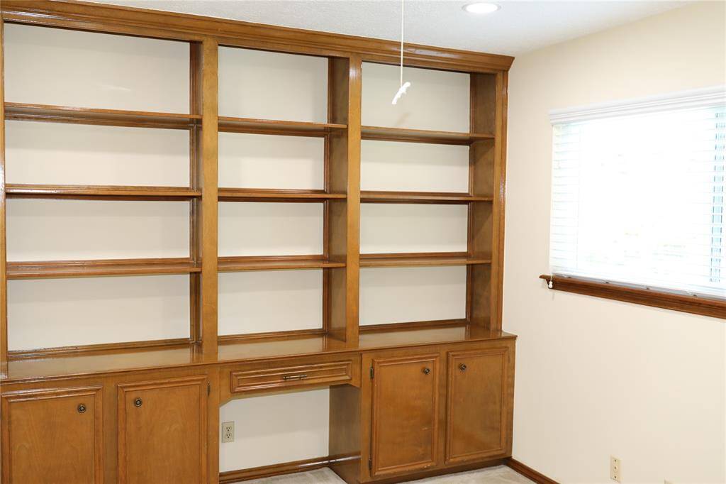 Upstairs Study off Bedroom 4