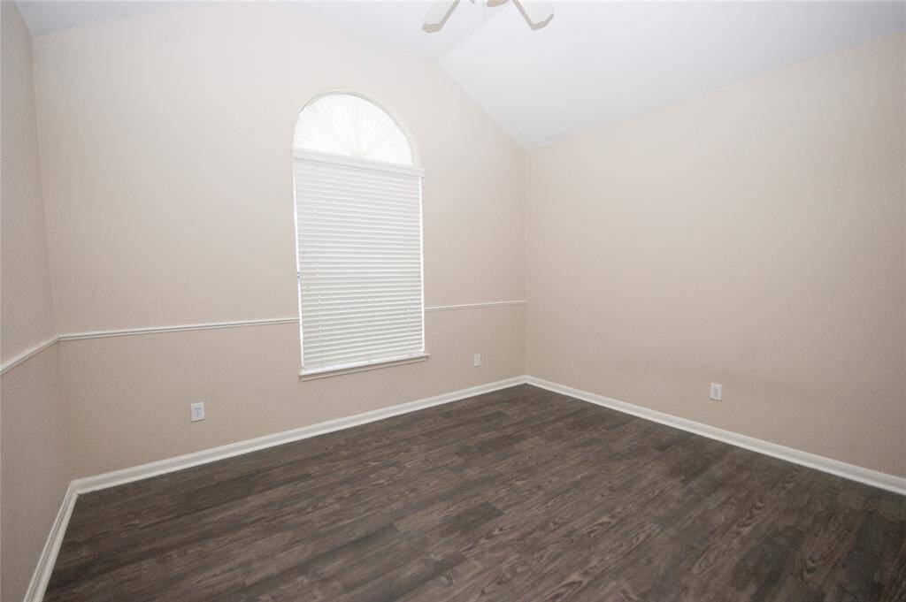 BIG 3RD BEDROOM