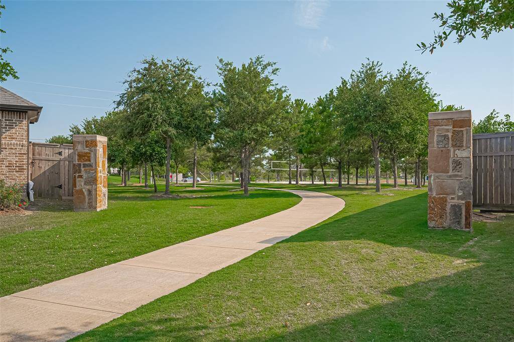 Just steps from your front door is access to Greenthread Park and community pool