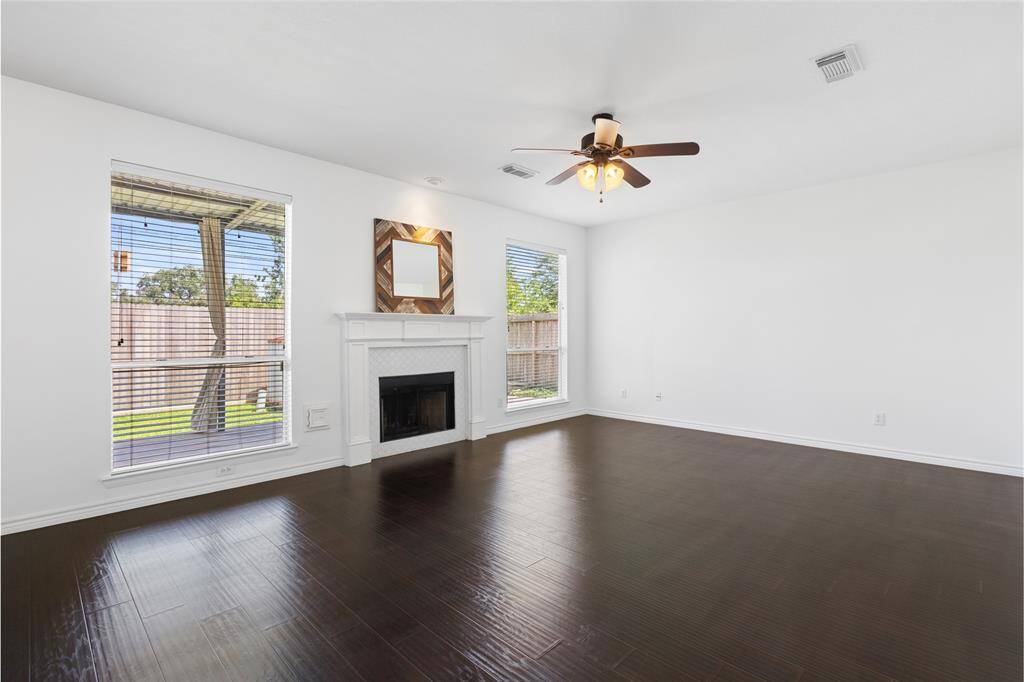 Living Room Off the Kitchen area making it perfect for entertaining or being with family