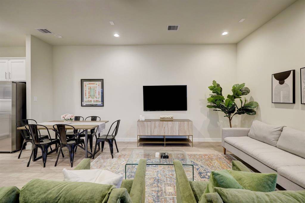 *Not of exact home, previously completed home by City Choice Homes to reference plan & finishes*